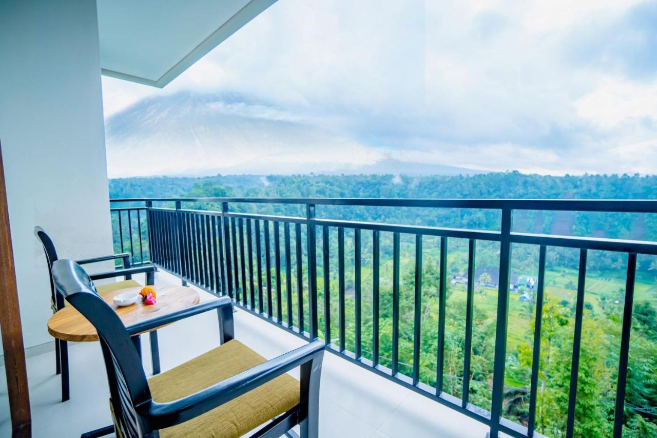 Tapa Agung View Hotel Menanga Exterior foto