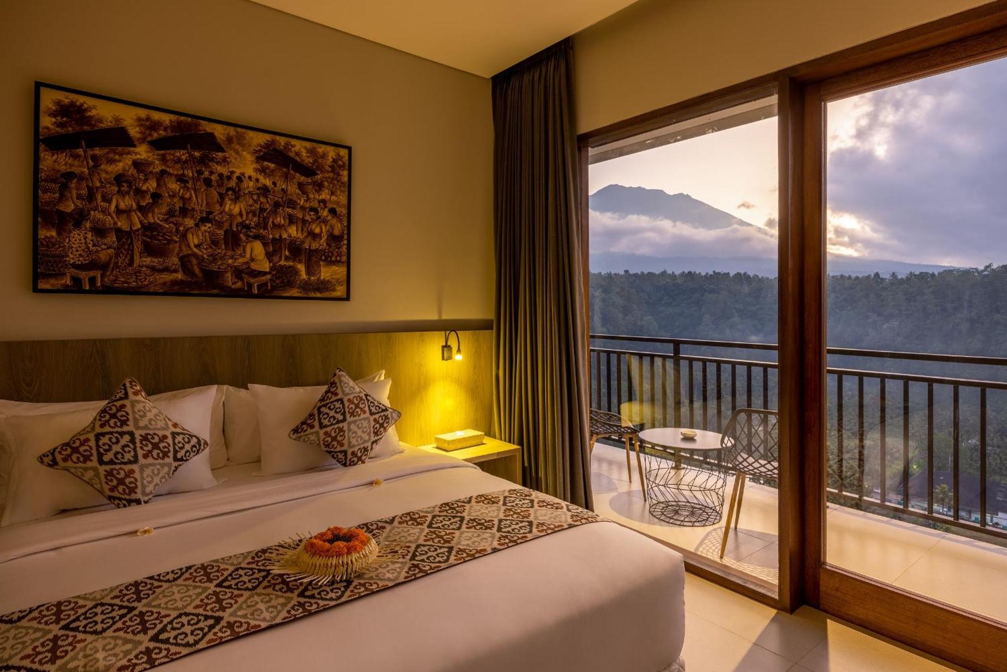Tapa Agung View Hotel Menanga Exterior foto