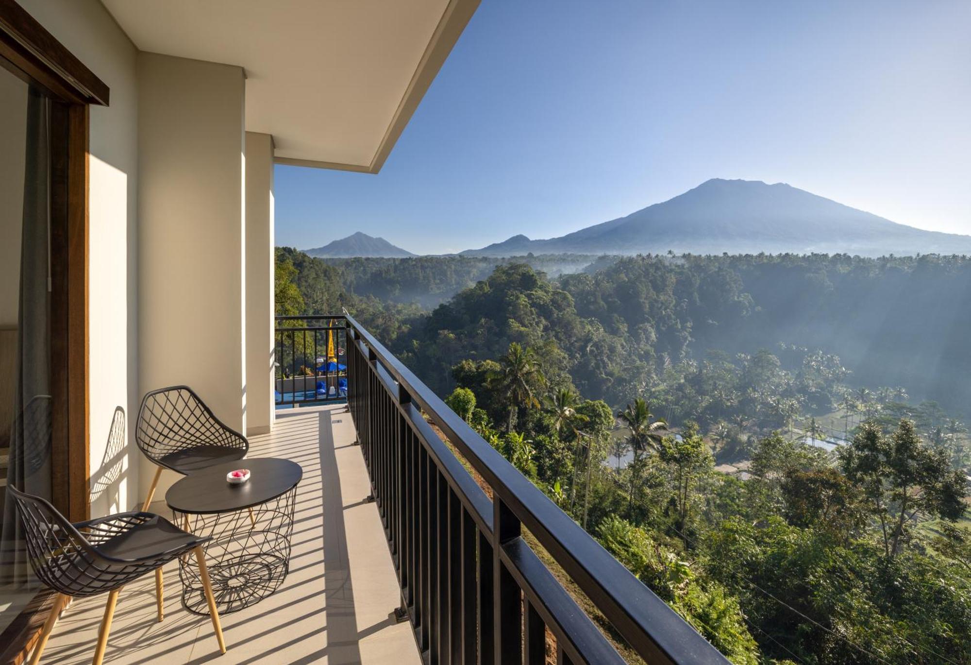 Tapa Agung View Hotel Menanga Exterior foto
