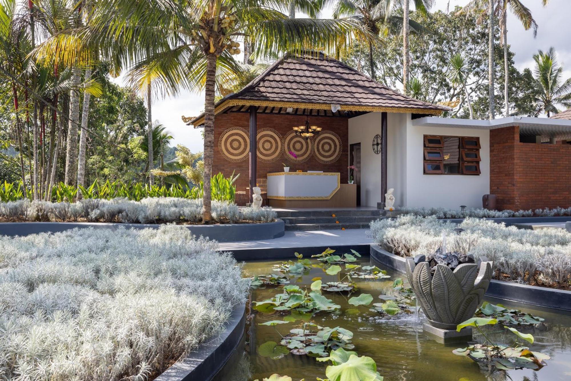 Tapa Agung View Hotel Menanga Exterior foto